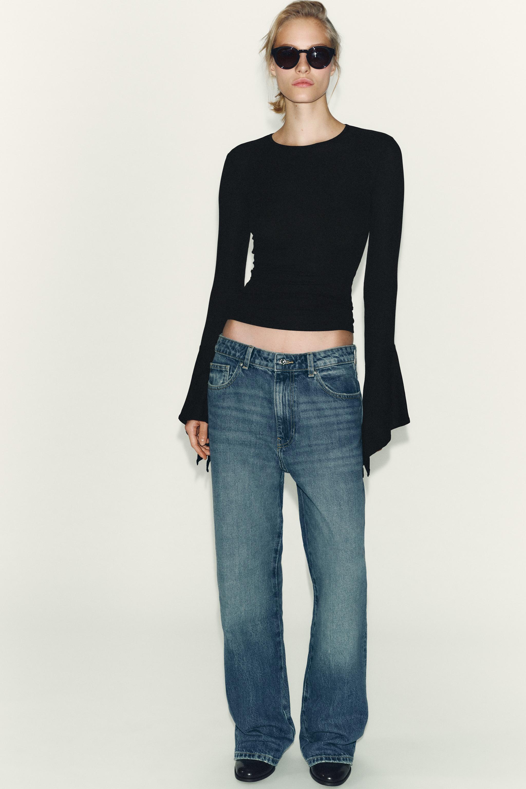 RUFFLED SLEEVE T-SHIRT